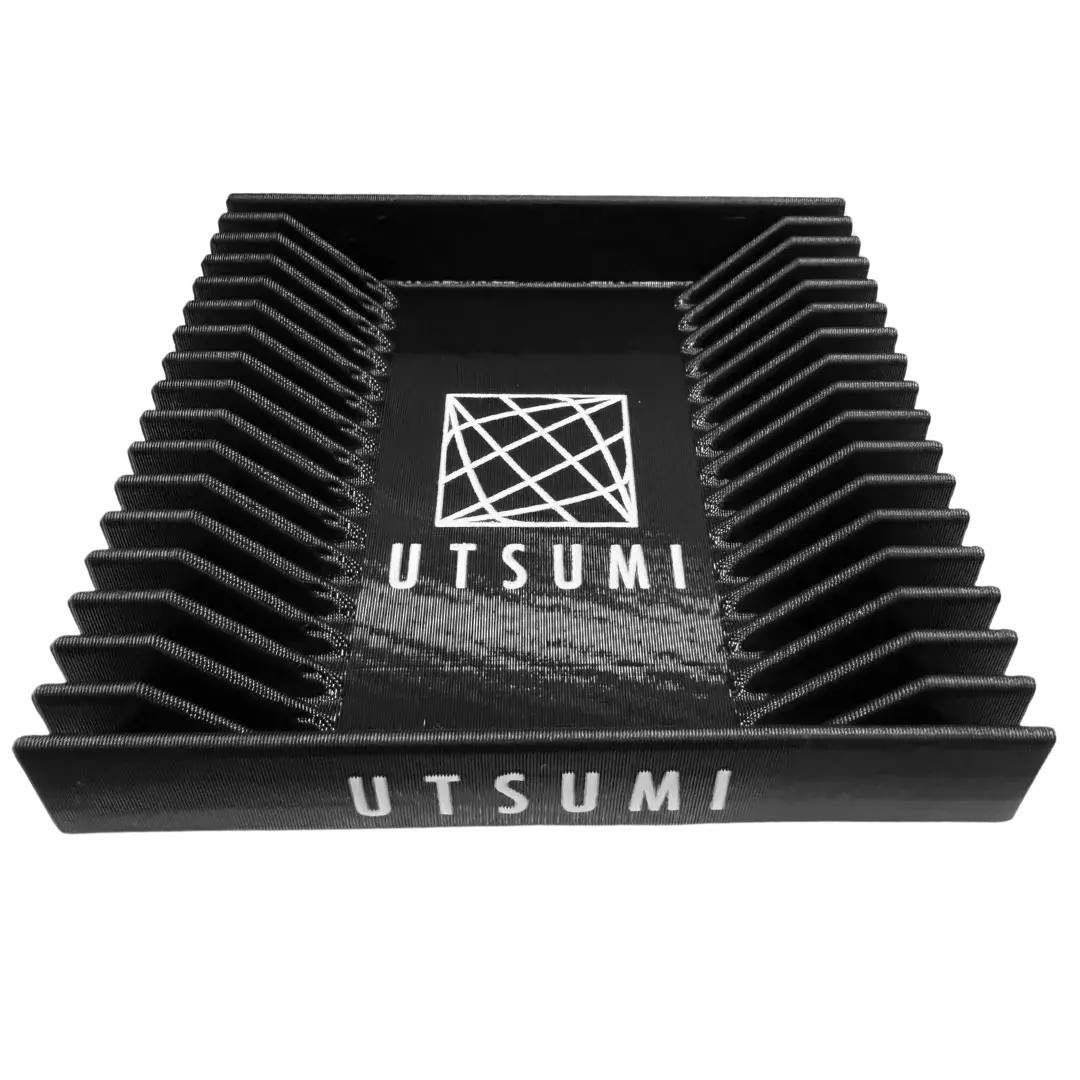 utsumi-comb-and-shear-holder-black
